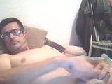 masturbandome en la nueva casa